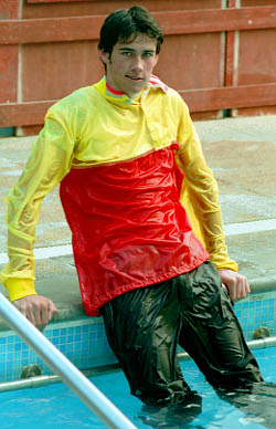 lifeguard anorak cagoule